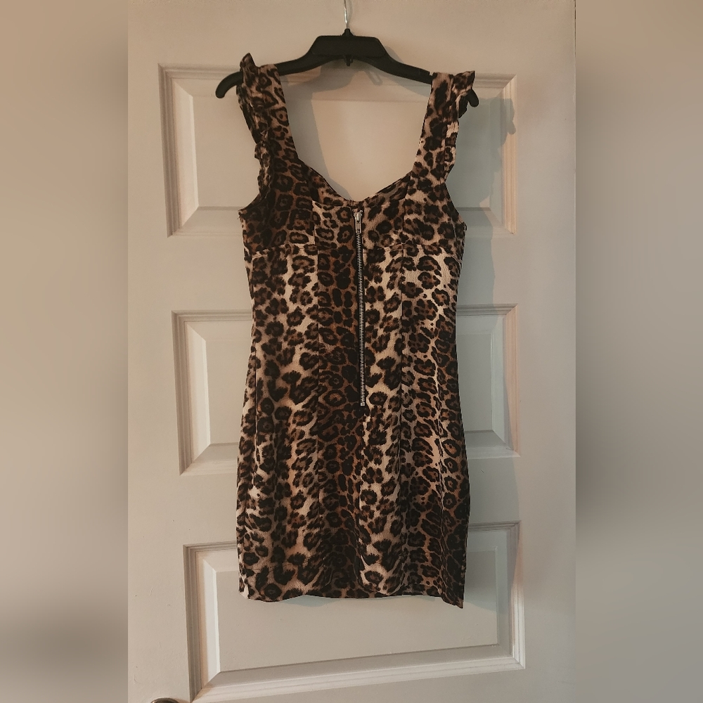 Light-Weight Little Leopard Dress - Picture 4 of 4